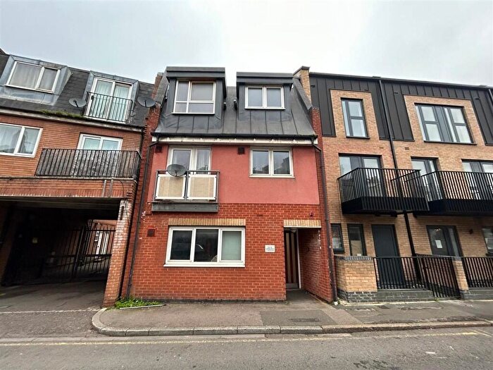 Studio For Sale In Coombe Road, Kingston Upon Thames, KT2