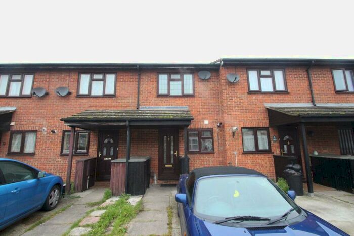 2 Bedroom House To Rent In Audrey Road Ilford, IG1