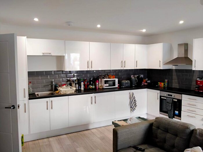 2 Bedroom Apartment To Rent In Bevois Valley, Southampton, SO14