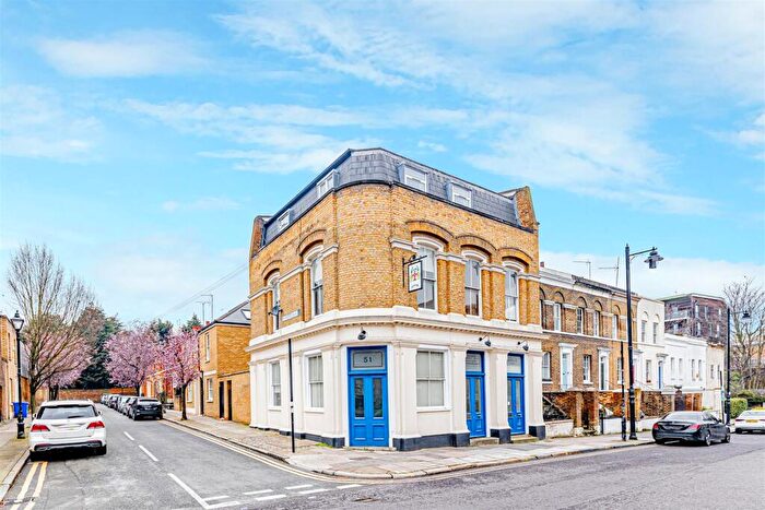 3 Bedroom Flat To Rent In Fairfield Road, London, E3