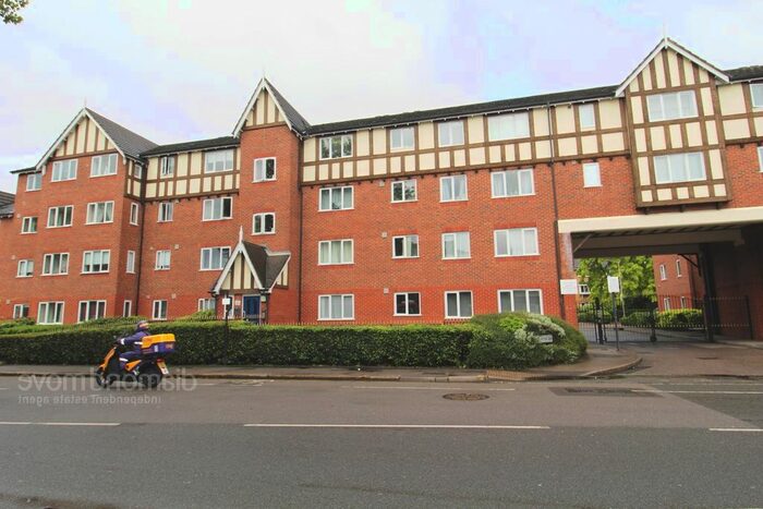 1 Bedroom Flat To Rent In London Road, Hounslow, TW3