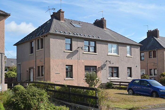 3 Bedroom Flat To Rent In Eldindean Road, Bonnyrigg, EH19