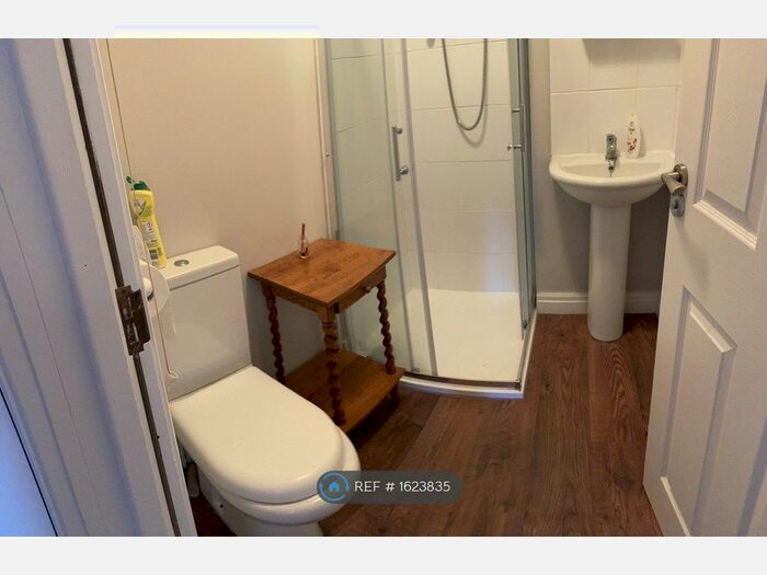 1 Bedroom Flat To Rent In Church St, Barnsley, S70