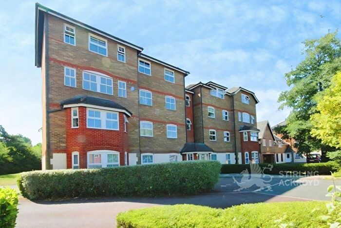 2 Bedroom Flat To Rent In Wingate Court, Aldershot, Hampshire, GU11
