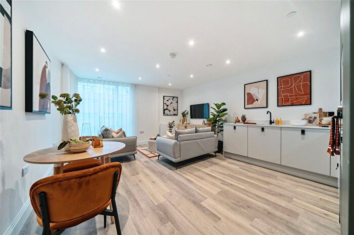 1 Bedroom Flat For Sale In Tweedy Road, Bromley, BR1