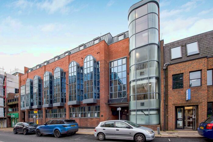 1 Bedroom Flat To Rent In Belmont Road, Uxbridge, UB8