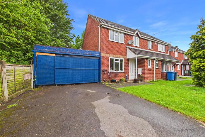 3 Bedroom Semi Detached House For Sale In Pendleside Way, Littleover, Derby, DE23