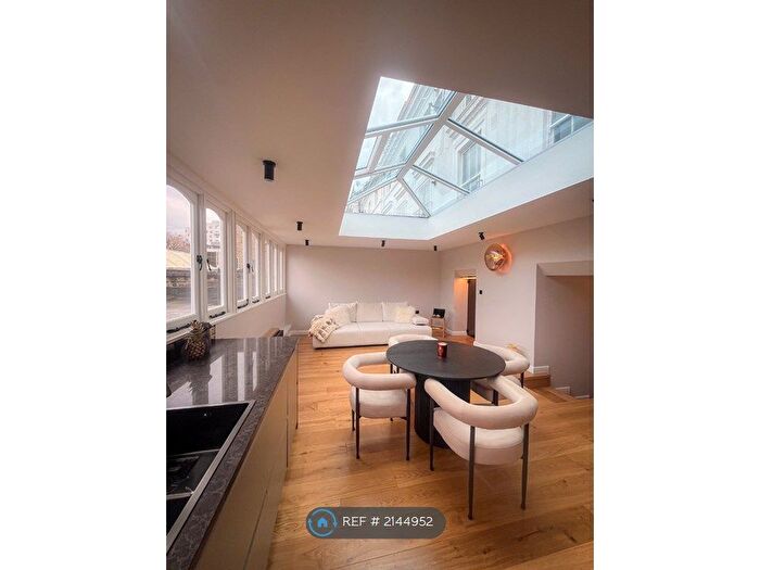 2 Bedroom Flat To Rent In Nofax House, London, SW4