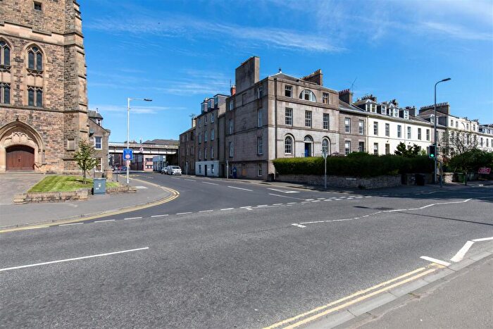 3 Bedroom Flat For Sale In Scott Street, Perth, PH2