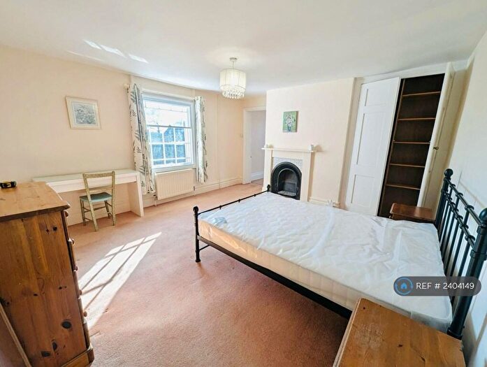 1 Bedroom Flat To Rent In The Headlands, Downton, Salisbury, SP5