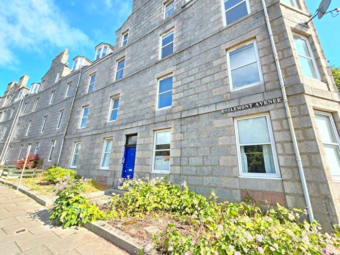 2 Bedroom Flat To Rent In Esslemont Avenue, Rosemount, Aberdeen, AB25