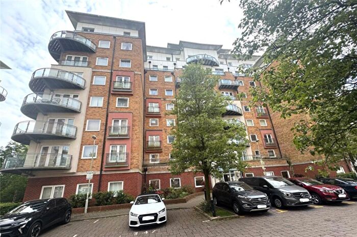 2 Bedroom Flat For Sale In Winterthur Way, Basingstoke, Hampshire, RG21
