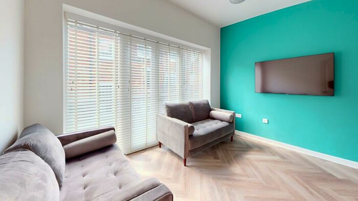 4 Bedroom Flat To Rent In Yalta Court, LS2