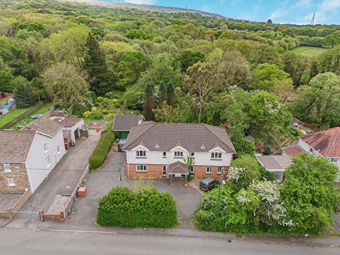 5 Bedroom Detached House For Sale In Heol Morlais, Trimsaran, SA17