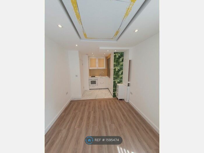 1 Bedroom Flat To Rent In South Woodham Ferrers, Chelmsford, CM3