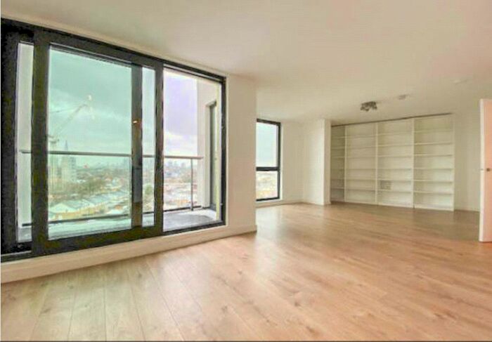 2 Bedroom Flat To Rent In Guild House, Rotherhithe New Road, South Bermondsey, SE16