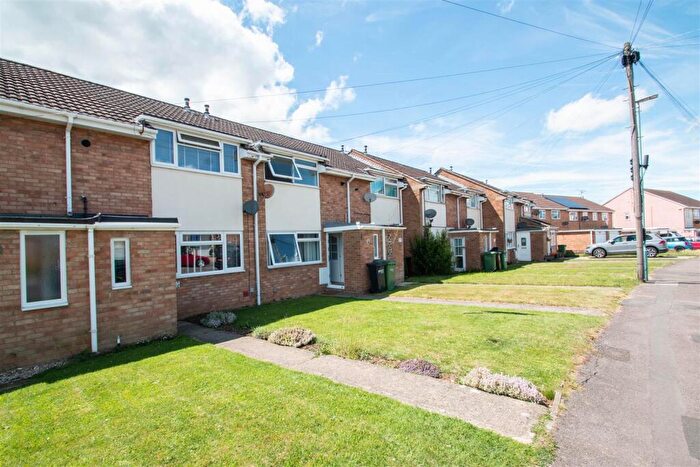 2 Bedroom Property To Rent In Canberra, Stonehouse, GL10