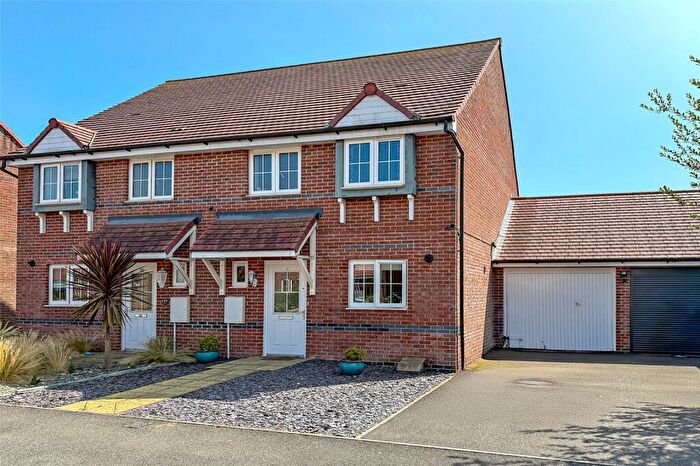 3 Bedroom Semi-Detached House For Sale In Ockenden Road, Littlehampton, West Sussex, BN17