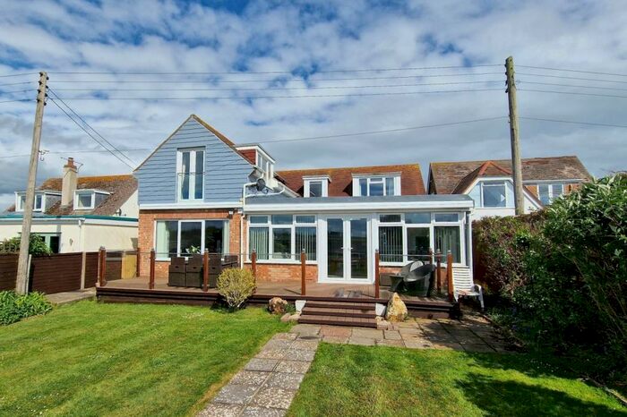 3 Bedroom Detached House For Sale In Burton Bradstock, DT6