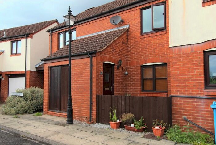 2 Bedroom Flat To Rent In Admirals Croft, City Centre, Hull, HU1