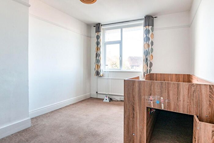 2 Bedroom Apartment To Rent In Felpham, PO22