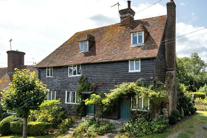 2 Bedroom End Of Terrace House To Rent In Bird In Hand Street, Groombridge, Tunbridge Wells, Kent, TN3