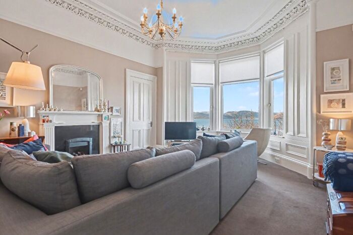 4 Bedroom Flat For Sale In Barrhill Road, Inverclyde, Gourock, PA19