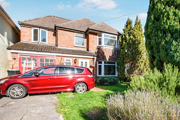 4 Bedroom Detached House For Sale In Balmoral Road, Salisbury, SP1