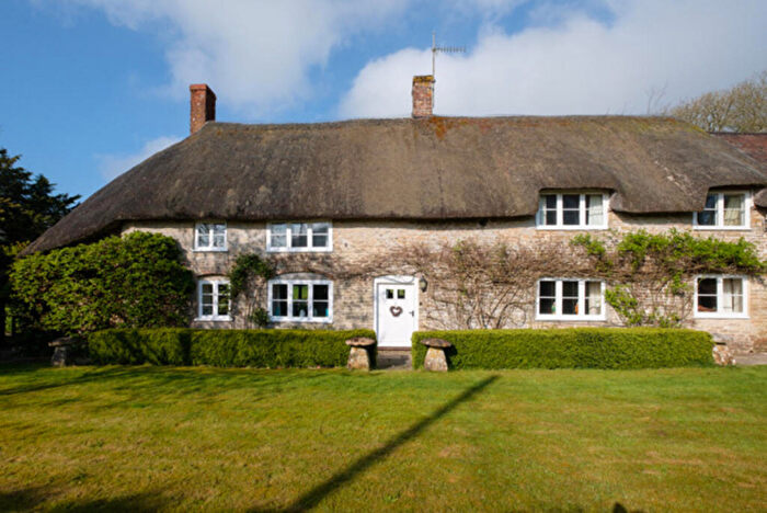 4 Bedroom Character Property For Sale In Henley, Dorchester, DT2