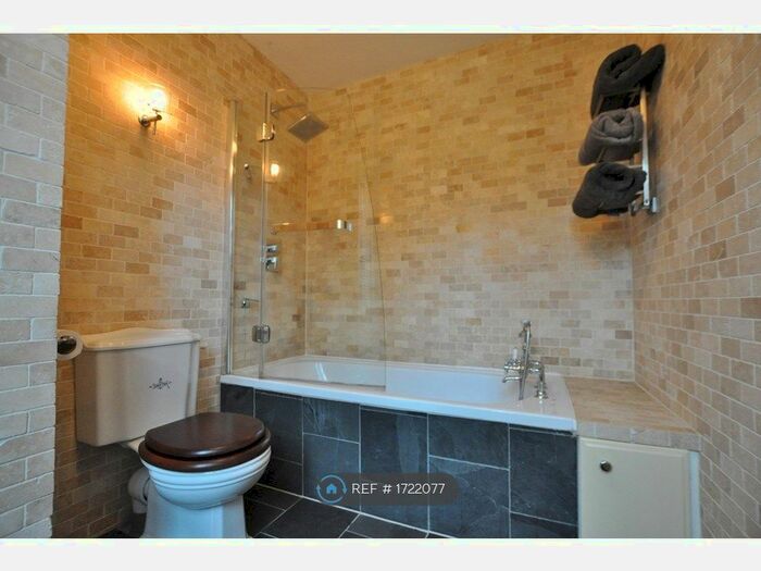 4 Bedroom Detached House To Rent In Station Road, Sawbridgeworth, CM21