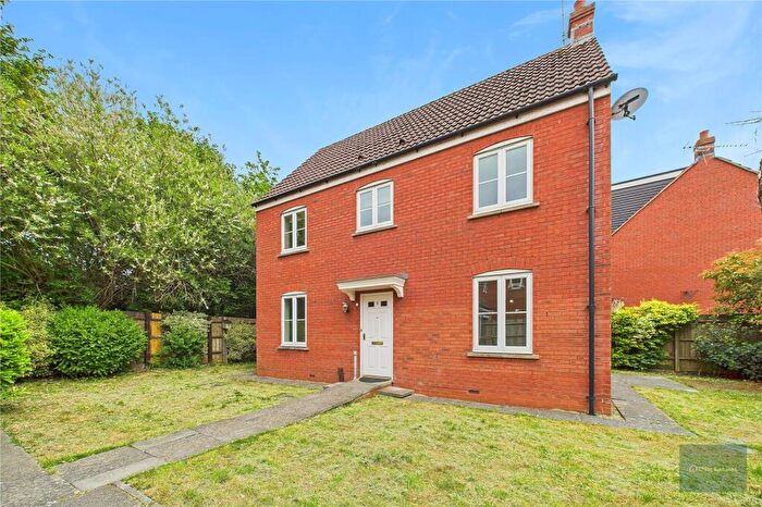 3 Bedroom Detached House To Rent In Belvedere Road, Melksham, SN12