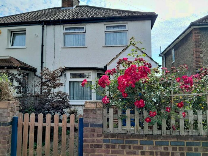 3 Bedroom Semi-Detached House To Rent In Third Avenue, London, EN1