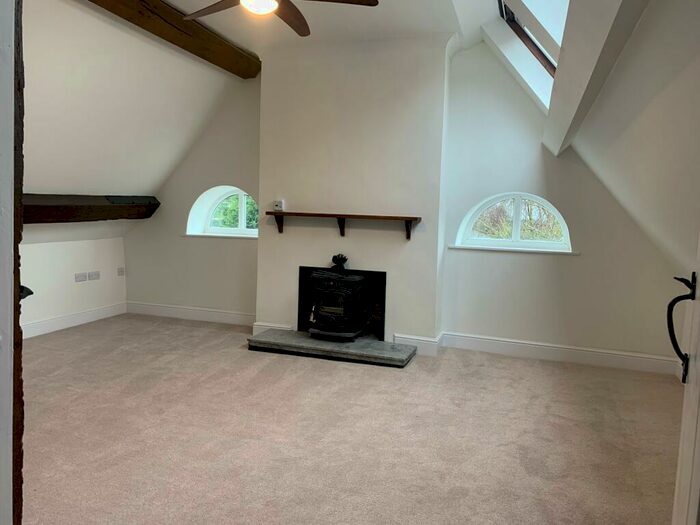 1 Bedroom Apartment To Rent In The Manor House, ST14