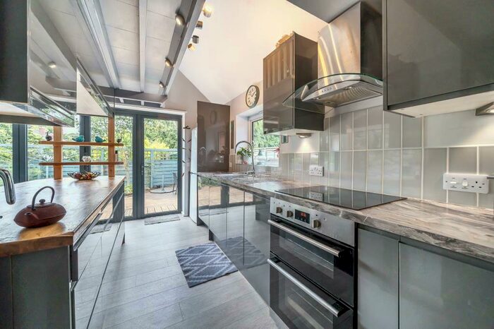 3 Bedroom Semi-Detached Bungalow For Sale In Botley, Oxford, OX2