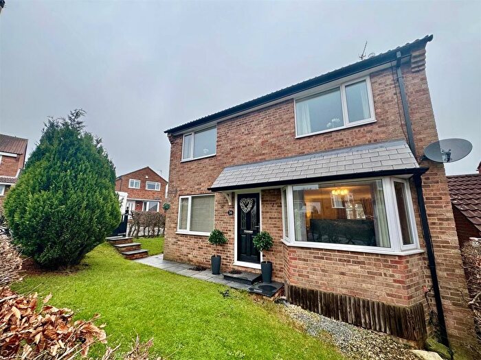 4 Bedroom Detached House For Sale In Settrington Road, Scarborough, YO12