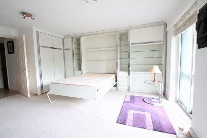 1 Bedroom Flat To Rent In Fletcher Street, E1