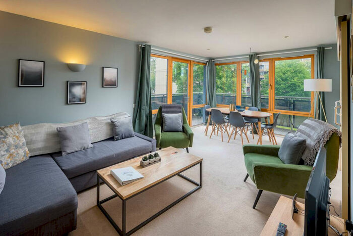 2 Bedroom Apartment To Rent In Calshot Street, Islington, N1