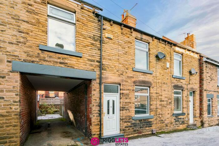 3 Bedroom Terraced House To Rent In Sale Street, Hoyland Common, Barnsley, S74