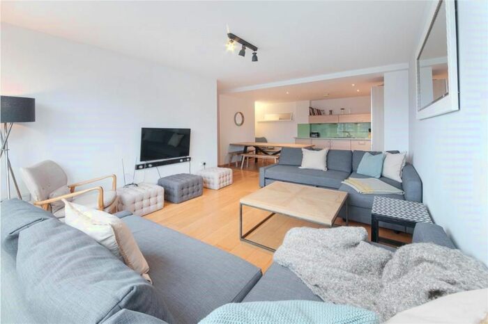 2 Bedroom Flat To Rent In Graham Street, London, N1