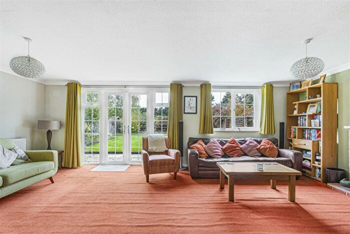 4 Bedroom Detached House For Sale In Godfries Close, Tewin, AL6