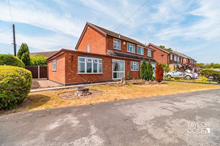 3 Bedroom Semi-Detached House For Sale In New Road, Shuttington, Tamworth, B79