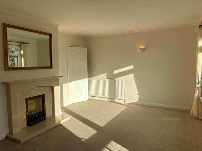 2 Bedroom Bungalow For Sale In Millers Gardens, Wells, BA5
