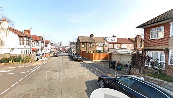 Parking To Rent In Bradford Road, Ilford, IG1