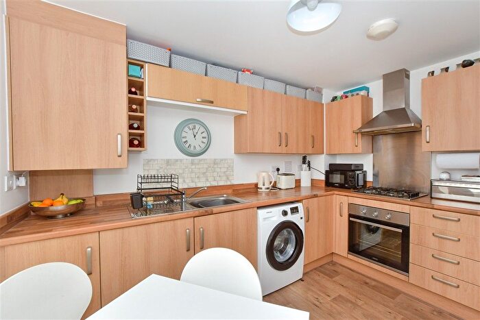 4 Bedroom Semi-Detached House For Sale In Blaker Close, Folkestone, Kent, CT20