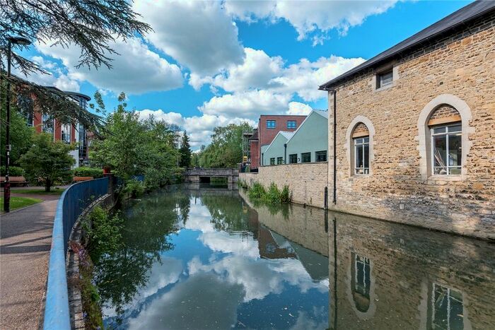2 Bedroom Flat To Rent In The Stream Edge, Oxford, OX1