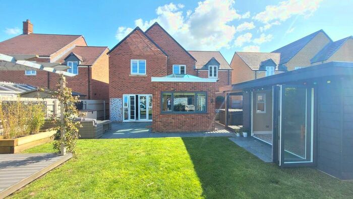 4 Bedroom Detached House For Sale In Oak Drive, Bredon, Tewkesbury, Gloucestershire, GL20