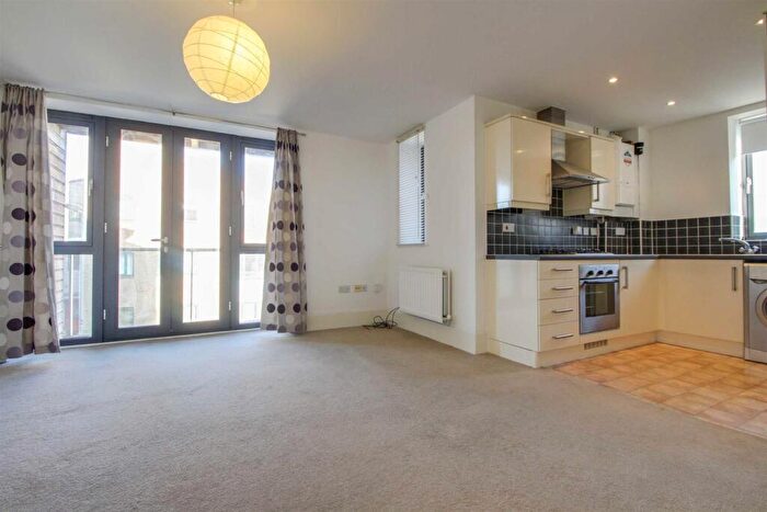 1 Bedroom Apartment To Rent In Dunthorne Way, Grange Farm, Milton Keynes, MK8