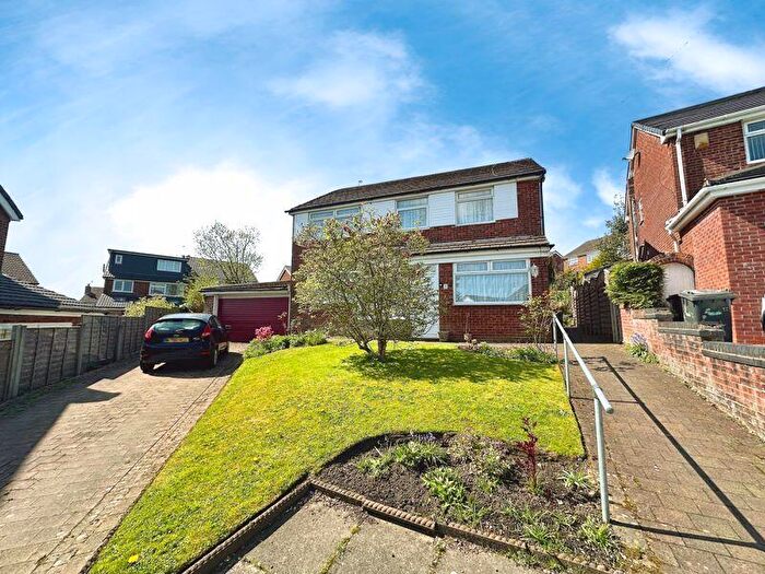 4 Bedroom Detached House For Sale In Wensleydale Close, Bury, BL9