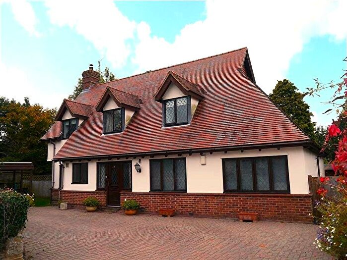 3 Bedroom Detached House To Rent In Glebe Road, Cumnor, Oxford, Oxfordshire, OX2