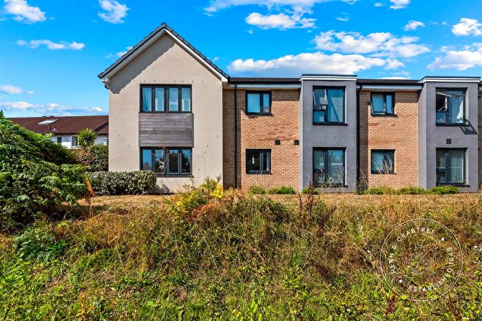 2 Bedroom Flat For Sale In Clos Y Gadwyn, Dol Werdd, Plasdwr, Cardiff, CF5